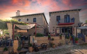Arktouros Hotel