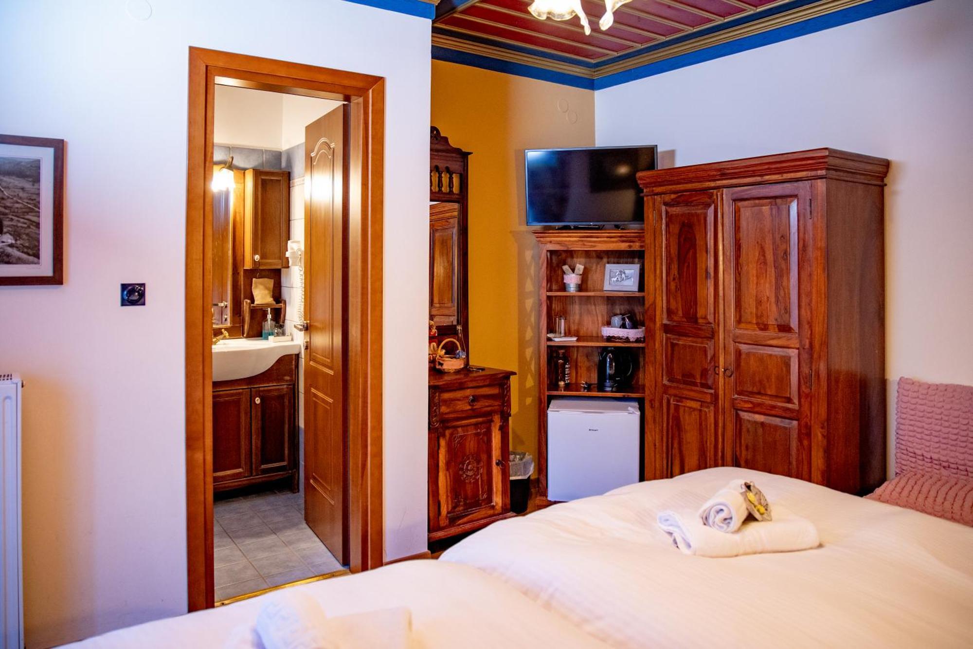 מונודנדרי Arktouros Hotel מראה חיצוני תמונה
