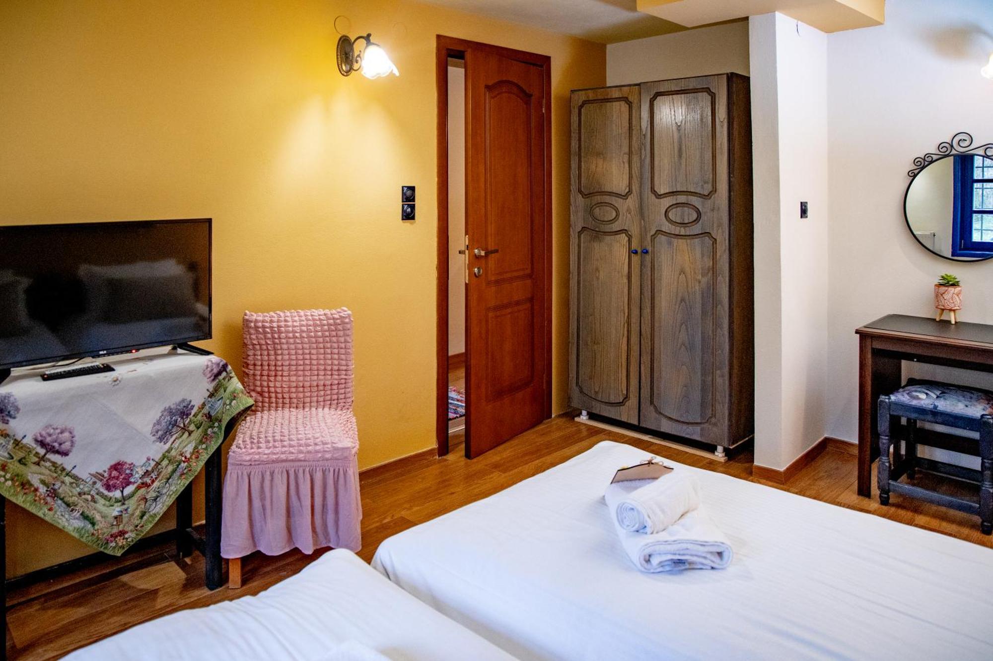 מונודנדרי Arktouros Hotel מראה חיצוני תמונה